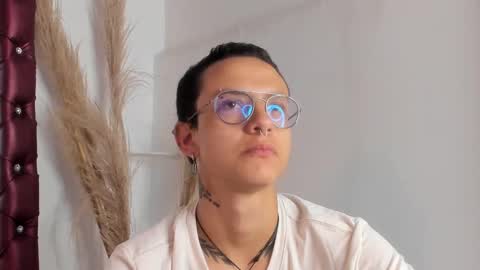 Snapshot of evan_smitt_ chatting on 01/31/25, 12:07 Evan Smitt online show from 01/31/25, 12:07