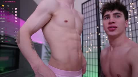 evan_white_ online show from 12/08/24, 09:24