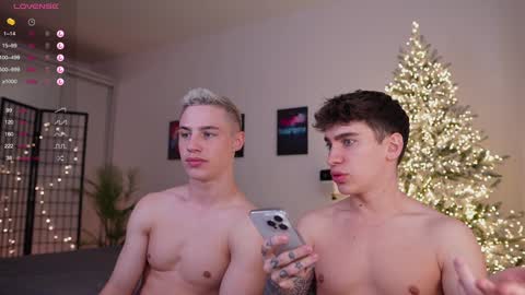 evan_white_ online show from 12/31/24, 11:42