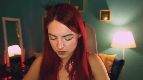 Snapshot of evanellson chatting on 08/04/26, 01:14 Eva online show from 08/04/26, 01:14