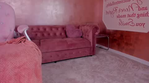 Snapshot of evanew_ chatting on 01/25/25, 08:21 Eva online show from 01/25/25, 08:21