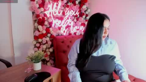 Snapshot of evangeliine_21 chatting on 07/24/26, 02:42 EVA online show from 07/24/26, 02:42
