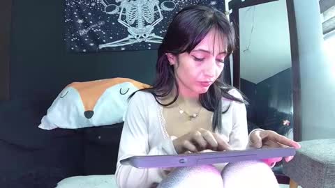  Eva online show from 10/12/25, 05:34