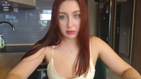 EvangelinFox online show from 04/10/26, 10:53