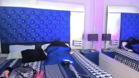 evanllelyne online show from 10/27/25, 12:09