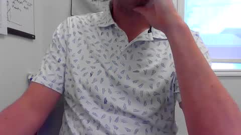 Snapshot of evans008 chatting on 06/11/26, 02:37 EvanS online show from 06/11/26, 02:37