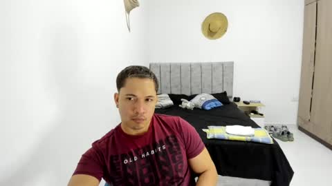 Snapshot of evans_king chatting on 06/21/26, 02:30 Evan online show from 06/21/26, 02:30