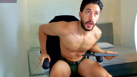 E V A N S online show from 03/08/26, 10:35