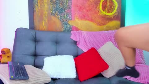 Evan and Susan online show from 12/18/25, 02:06