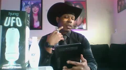 evanschris2048 online show from 03/01/25, 03:38