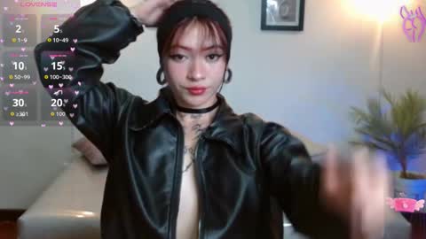 Snapshot of evanss_lx chatting on 09/11/25, 06:41 Evanssa lx online show from 09/11/25, 06:41