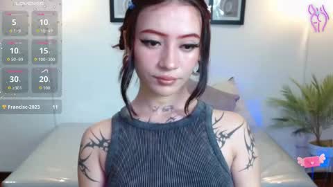 Snapshot of evanss_lx chatting on 11/12/25, 07:03 Evanssa lx online show from 11/12/25, 07:03