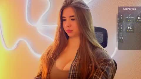 Snapshot of evapuff chatting on 11/13/25, 10:25 evapuff online show from 11/13/25, 10:25