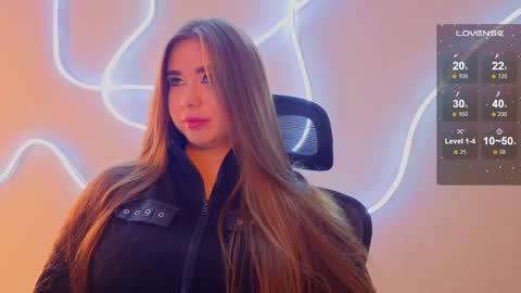 Snapshot of evapuff chatting on 11/17/25, 10:21 evapuff online show from 11/17/25, 10:21