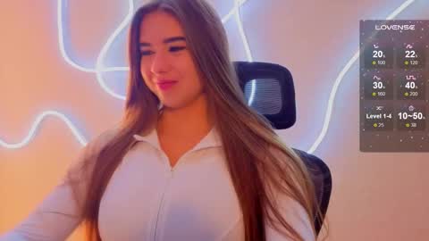 Snapshot of evapuff chatting on 11/18/25, 10:09 evapuff online show from 11/18/25, 10:09