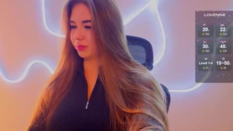 Snapshot of evapuff chatting on 11/23/25, 10:15 evapuff online show from 11/23/25, 10:15