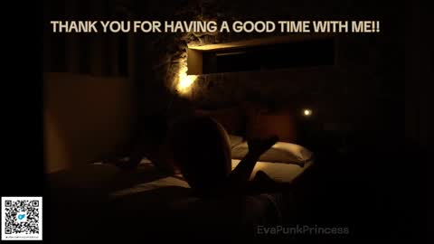 Snapshot of evapunkprincess chatting on 02/18/25, 12:49 Eva online show from 02/18/25, 12:49