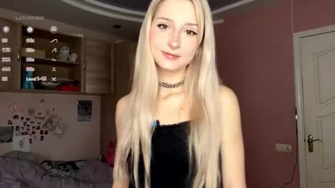 Eva online show from 10/29/25, 07:43