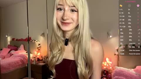 Eva online show from 12/15/25, 08:18