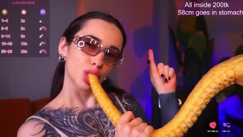 Eva online show from 04/16/26, 02:01