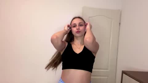 evarenard_ online show from 03/01/26, 05:04