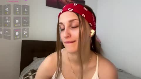 evarenard_ online show from 04/18/26, 05:17