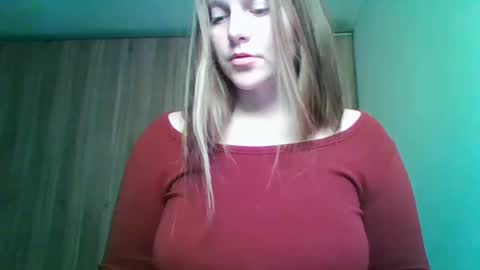 evasapples2026 online show from 01/17/26, 02:55