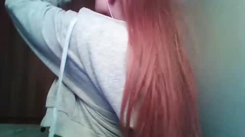 evasapples2026 online show from 03/28/26, 07:46