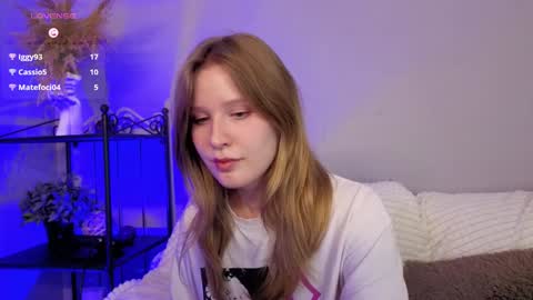 Snapshot of evastevs chatting on 01/10/25, 10:15 Eva online show from 01/10/25, 10:15