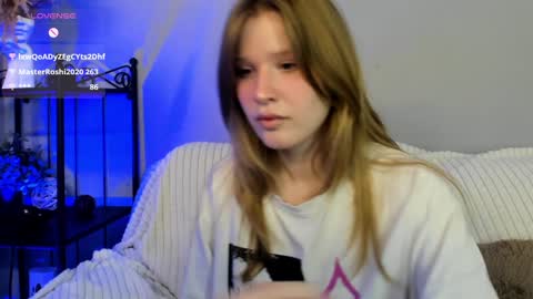 Snapshot of evastevs chatting on 01/11/25, 07:49 Eva online show from 01/11/25, 07:49