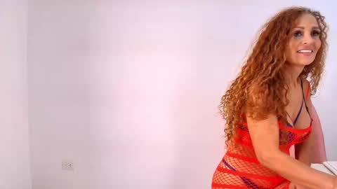  EVA LUNA online show from 02/09/25, 10:54