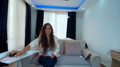 Snapshot of evasweet__ chatting on 05/12/26, 02:58 EVA LUNA online show from 05/12/26, 02:58