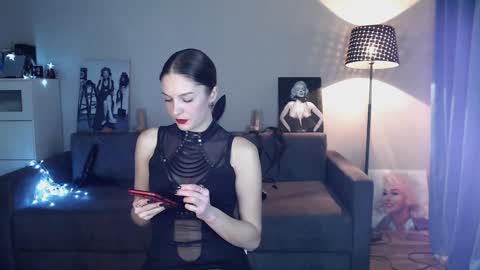 Snapshot of evatequila chatting on 12/10/24, 04:17 Eva online show from 12/10/24, 04:17