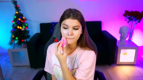 Eva  next stream -  - 1600 UTC2000  online show from 12/14/25, 06:08