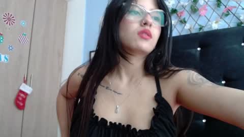 Snapshot of evatits_1 chatting on 01/09/25, 12:30 Eva Carter online show from 01/09/25, 12:30