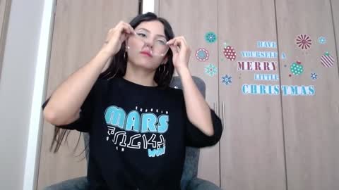 Snapshot of evatits_1 chatting on 01/11/25, 12:18 Eva Carter online show from 01/11/25, 12:18
