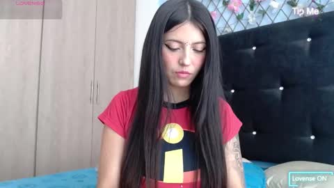 Snapshot of evatits_1 chatting on 09/11/25, 12:38 Eva Carter online show from 09/11/25, 12:38