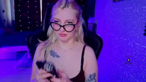 evavibe online show from 03/25/26, 06:52