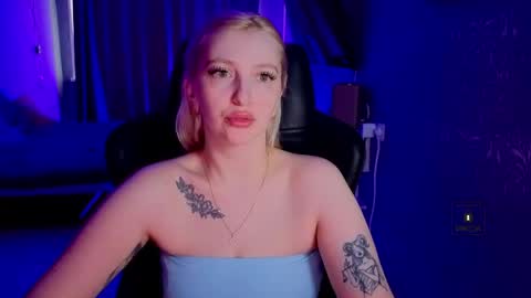 evavibe online show from 04/12/26, 06:18