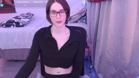 Vivi online show from 02/13/25, 01:40