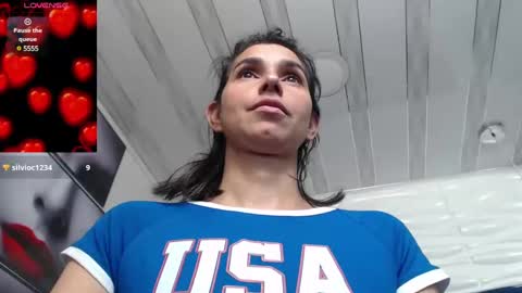 Snapshot of evawilliams_ chatting on 01/25/25, 02:25 Eva online show from 01/25/25, 02:25