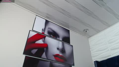 Snapshot of evawilliams_ chatting on 02/16/25, 07:26 Eva online show from 02/16/25, 07:26