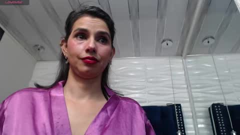 Snapshot of evawilliams_ chatting on 02/17/25, 10:58 Eva online show from 02/17/25, 10:58