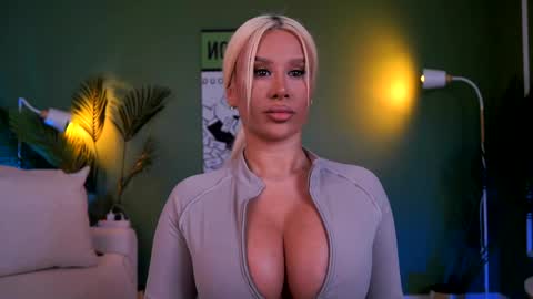 Eva online show from 04/08/26, 08:25