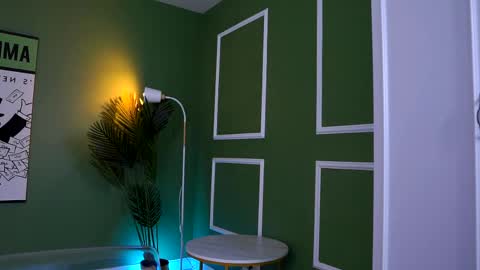 Eva online show from 04/24/26, 10:18