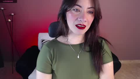 Evee online show from 04/21/26, 02:56