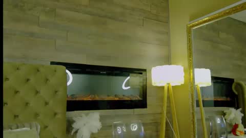 EveHamilton online show from 12/04/24, 08:18