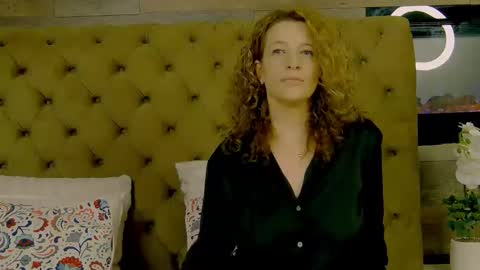 EveHamilton online show from 02/02/26, 08:51