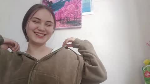 Snapshot of eveliaballiett chatting on 02/23/26, 08:33 Noor online show from 02/23/26, 08:33