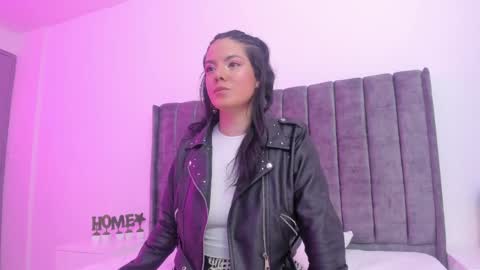 evelin__thompsson online show from 04/09/26, 01:27